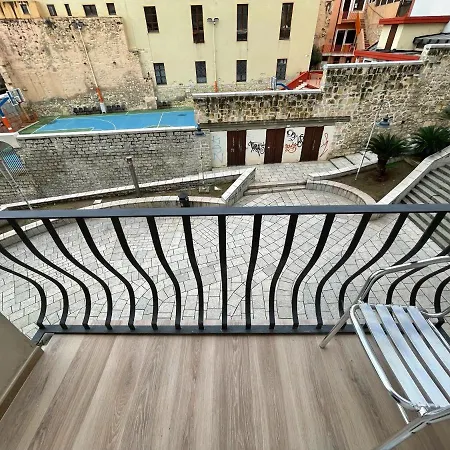 Extravaganza And Center Apartmanhotel