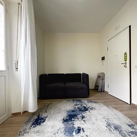 Extravaganza And Center كالياري